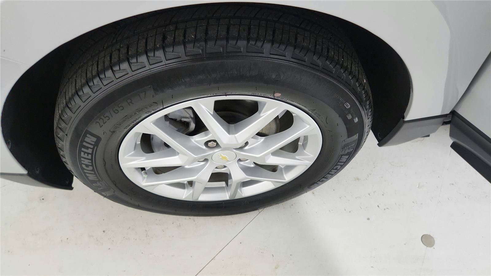 Used 2022 Chevrolet Equinox LT FWD image 28