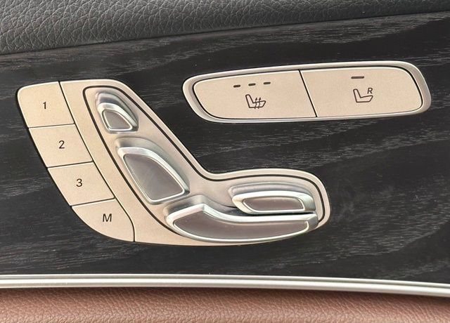 Certified 2017 Mercedes-Benz E 300 4MATIC image 34