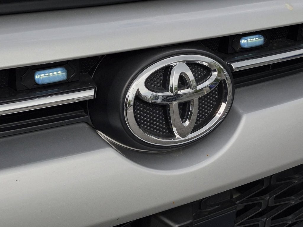 Used 2023 Toyota 4Runner TRD Off-Road Premium w/ Off Road Premium Plus Package AWD/4WD image 38