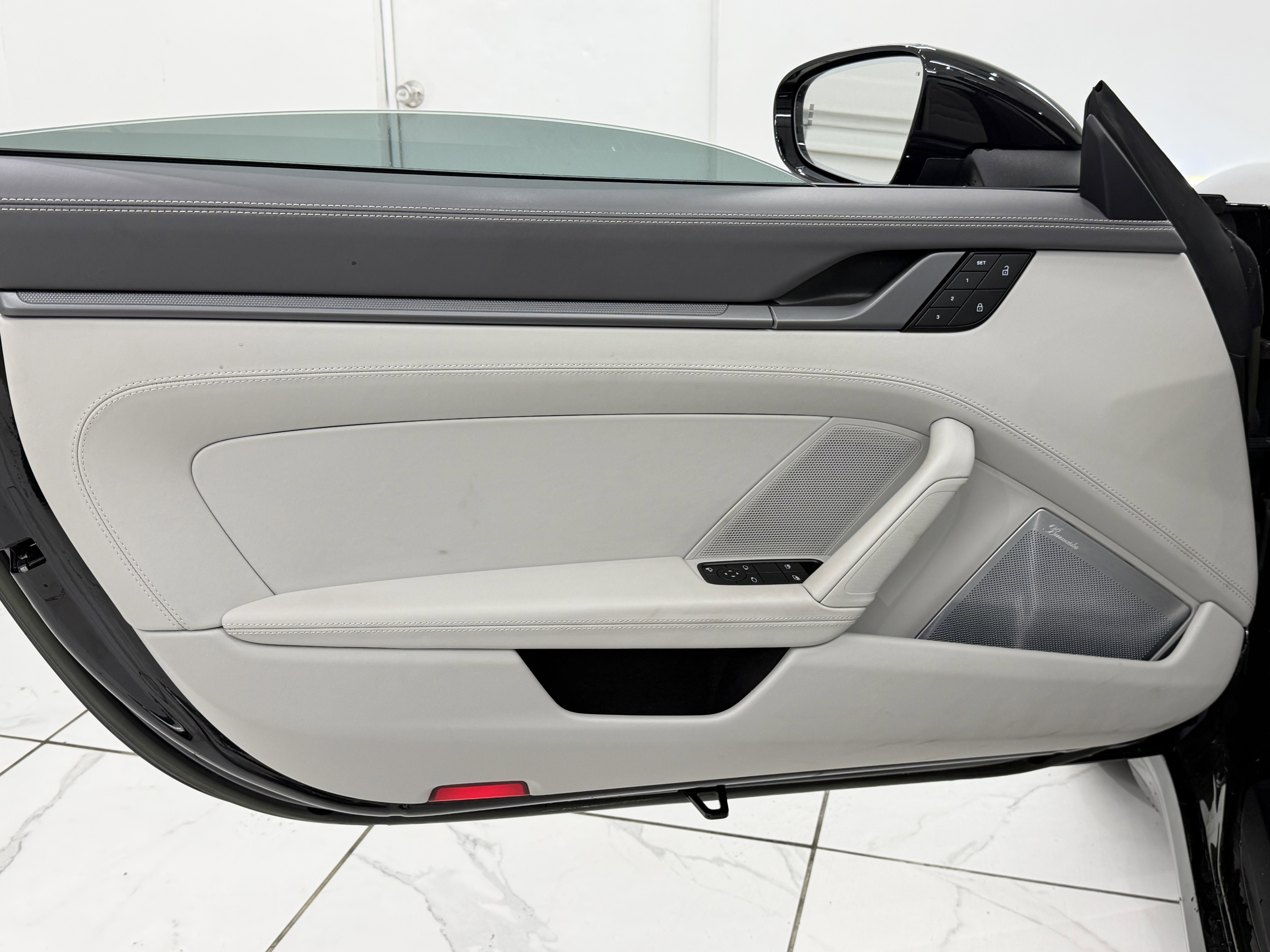 Certified 2022 Porsche 911 Targa 4S image 26