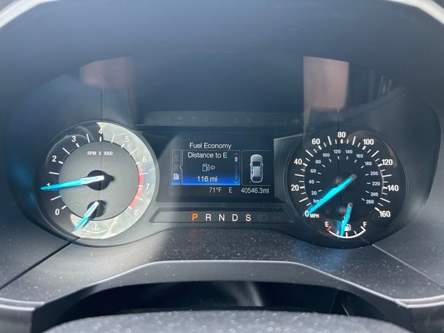 Certified 2018 Ford Edge SE FWD image 2