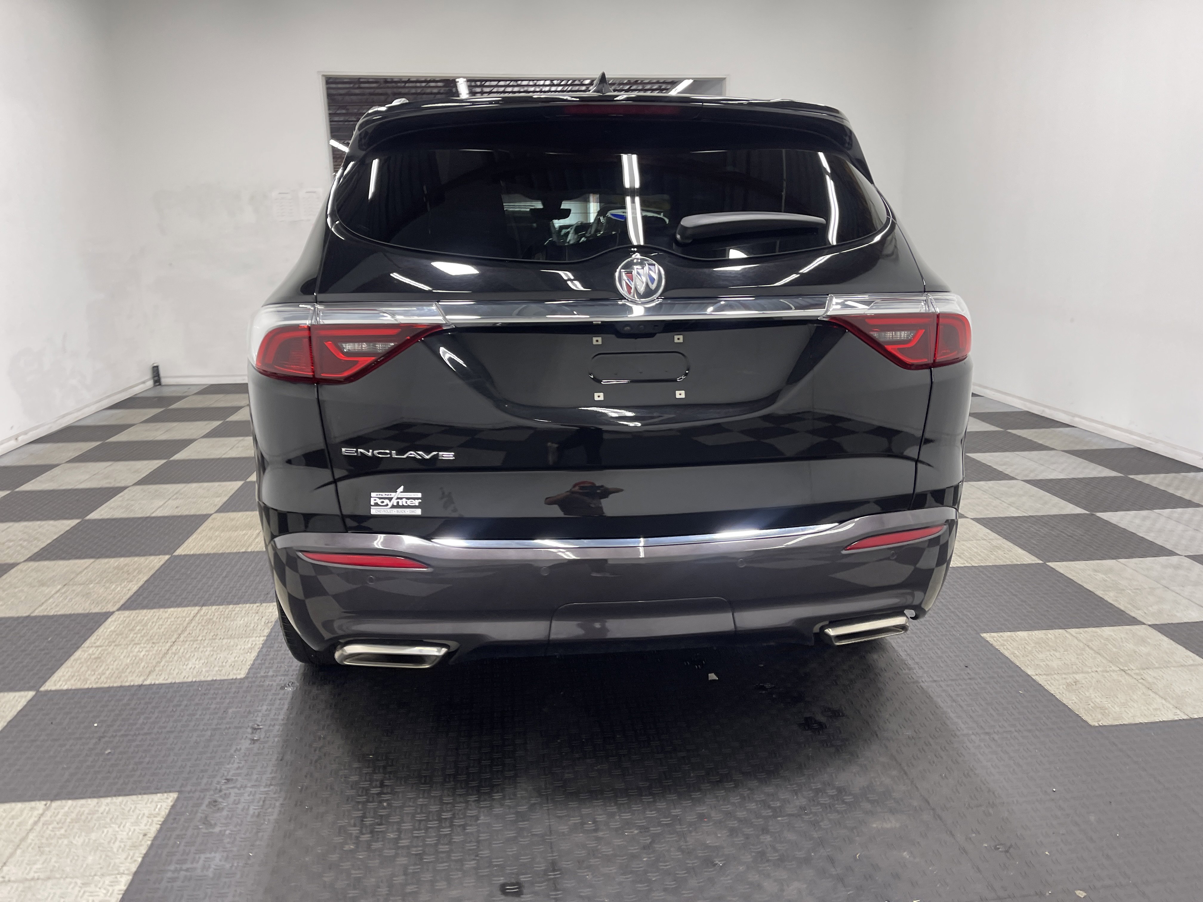 Used 2024 Buick Enclave Essence w/ Experience Buick Package image 3