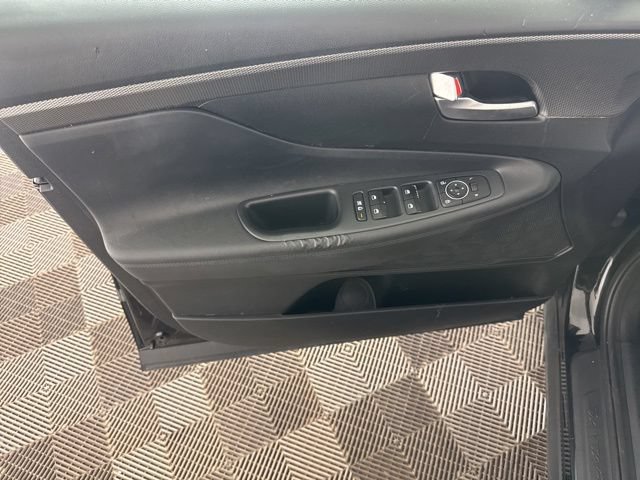 Used 2019 Hyundai Santa Fe SE FWD image 18