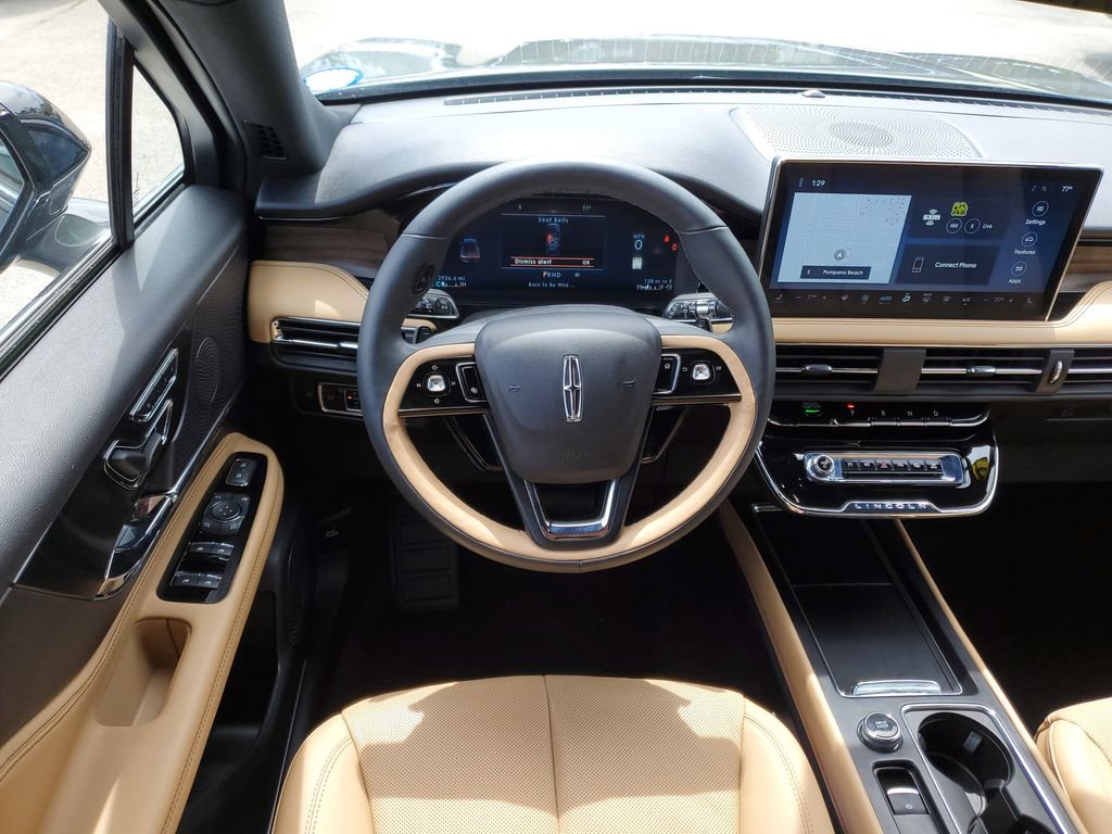 Certified 2023 Lincoln Corsair Reserve w/ Equipment Group 201A image 16