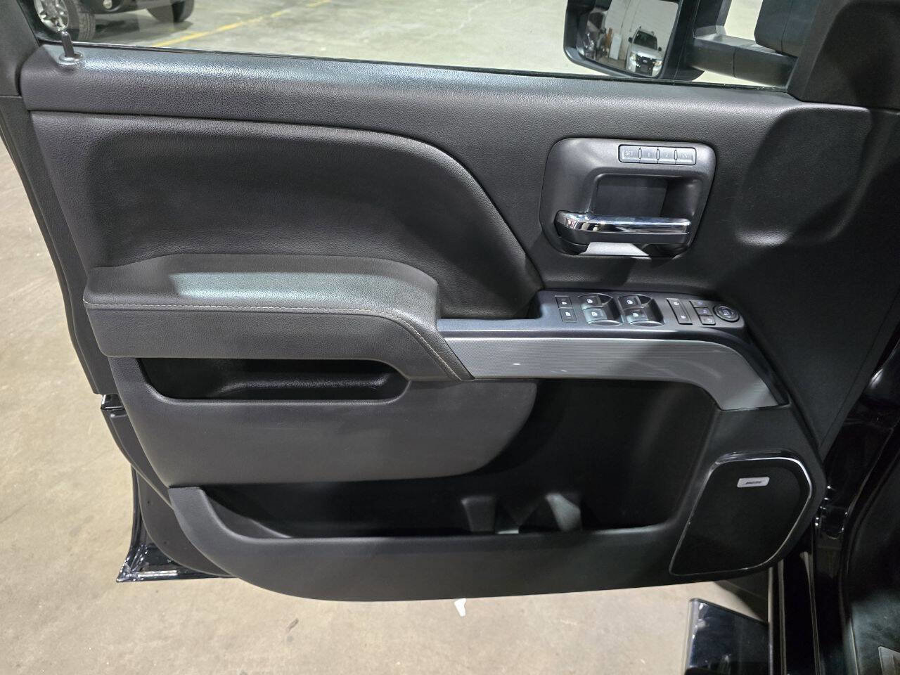 Used 2015 Chevrolet Silverado 2500 LTZ w/ Duramax Plus Package image 31