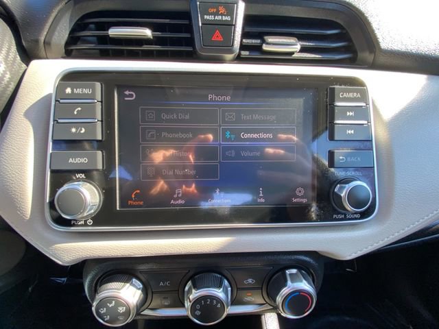 Used 2022 Nissan Versa SV image 24