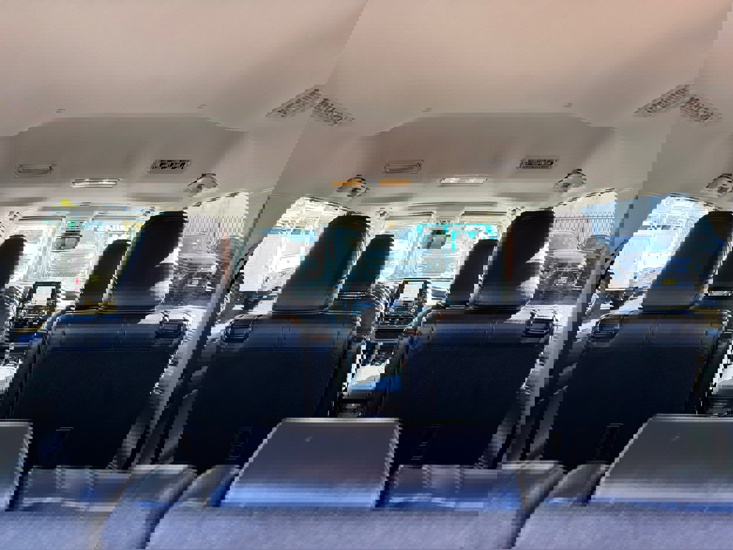 Used 2024 Toyota Highlander XLE image 17