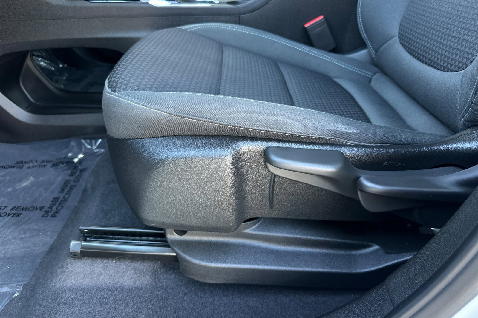 Used 2022 Chevrolet Bolt EUV LT image 13