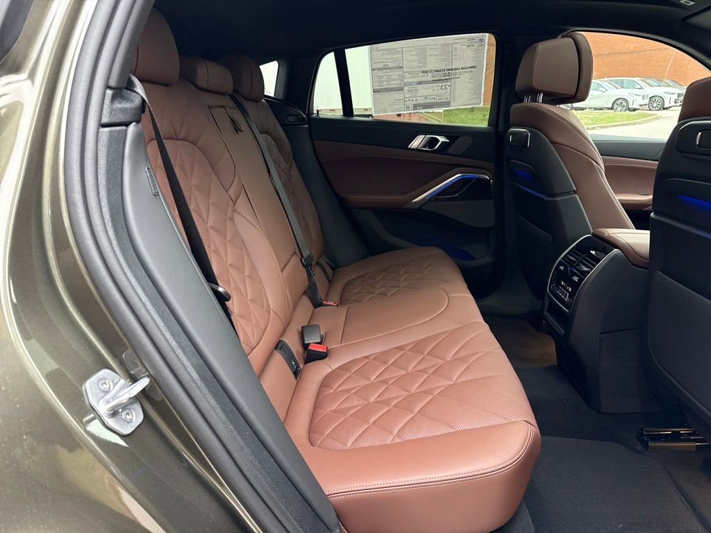 New 2026 BMW X6 xDrive40i w/ Climate Comfort Package image 26