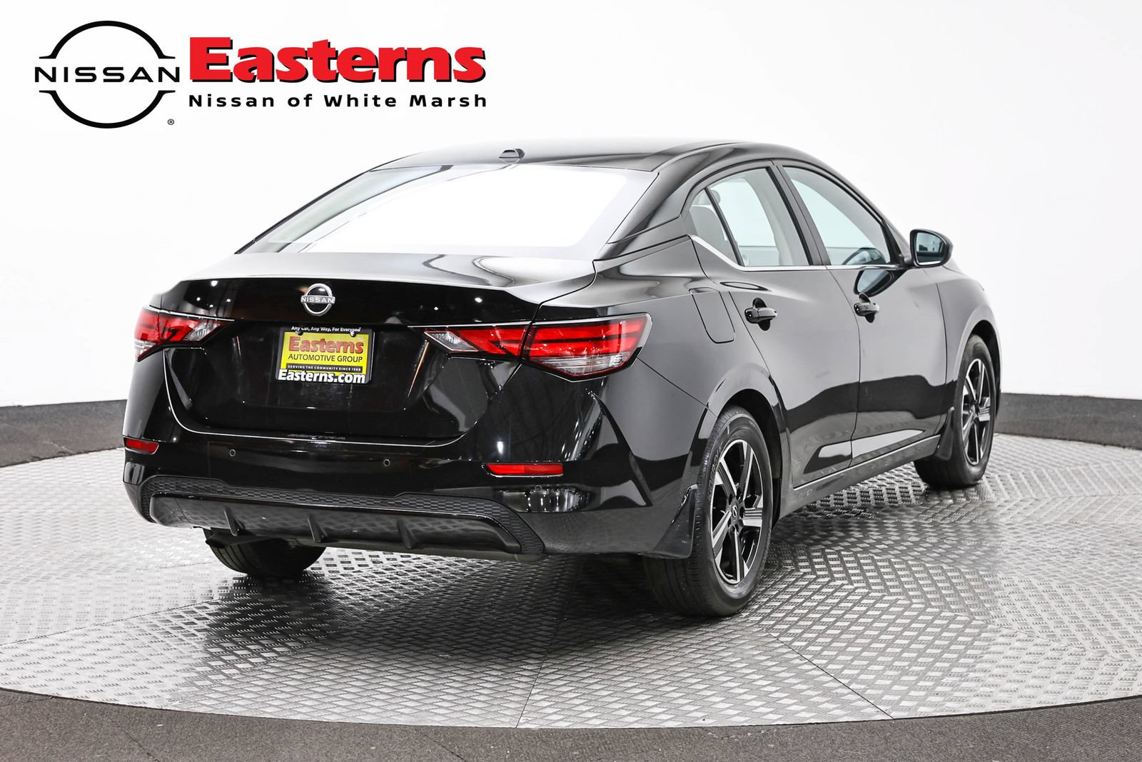 Used 2025 Nissan Sentra SV FWD image 5
