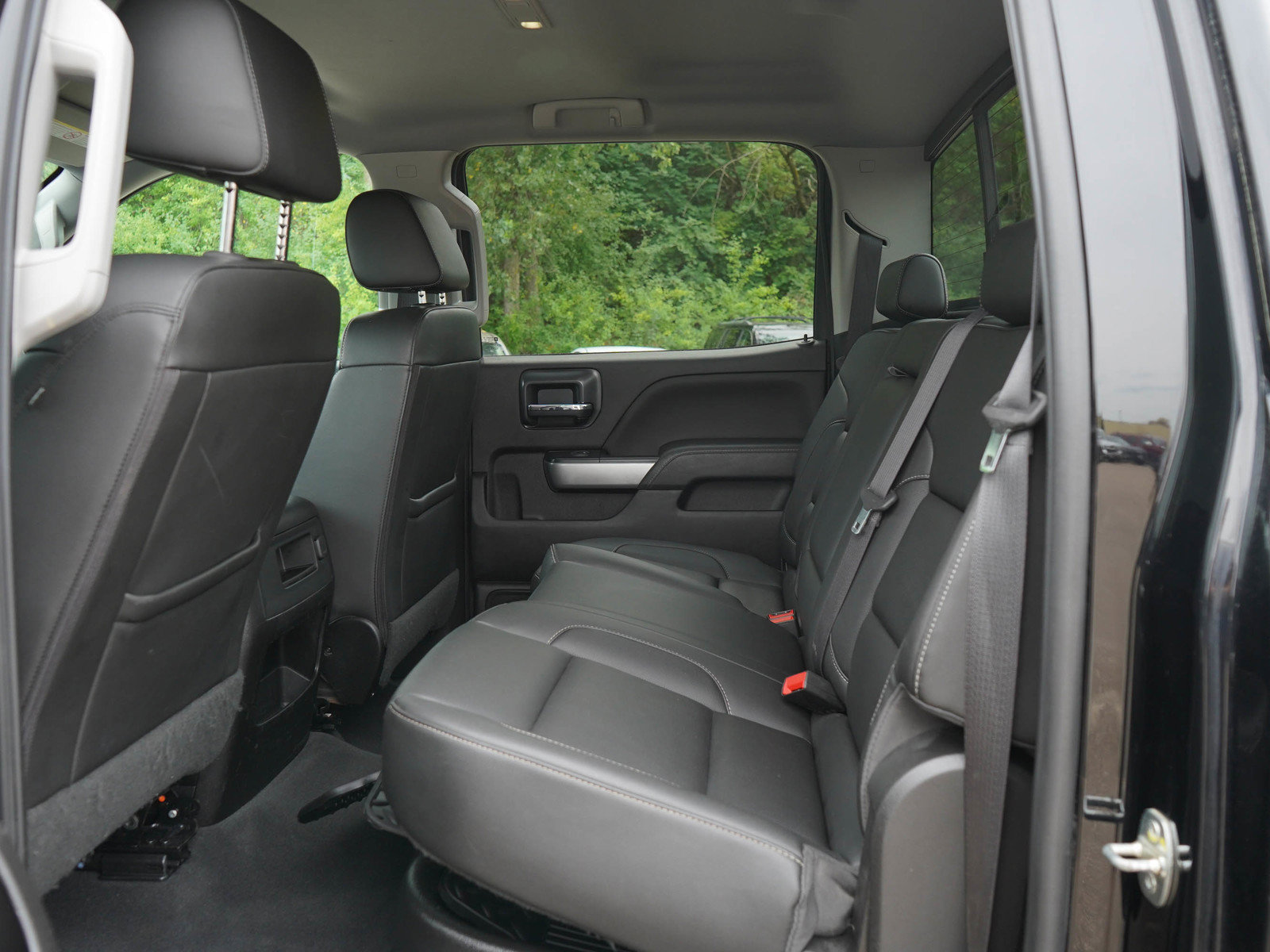 Used 2019 Chevrolet Silverado 2500 LTZ w/ Midnight Edition AWD/4WD image 15