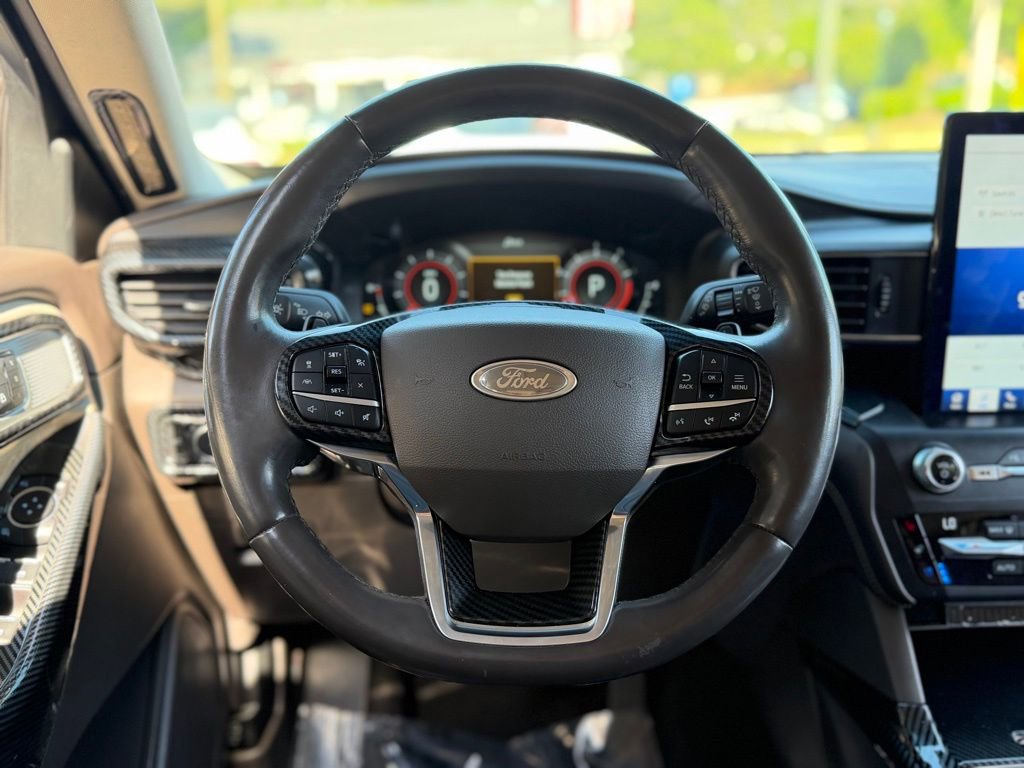 Used 2020 Ford Explorer Platinum w/ Premium Technology Package AWD/4WD image 44