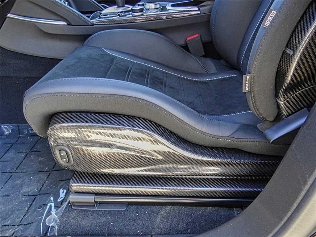 New 2023 Alfa Romeo Stelvio Quadrifoglio image 6