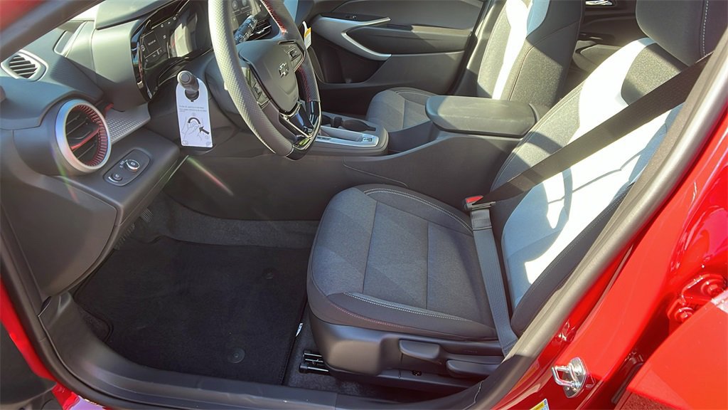 New 2026 Chevrolet Trax RS image 13