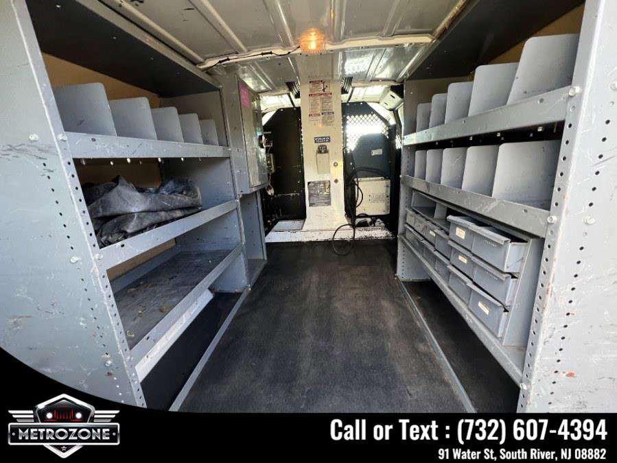 Used 2008 Ford E-350 and Econoline 350 Super Duty image 15