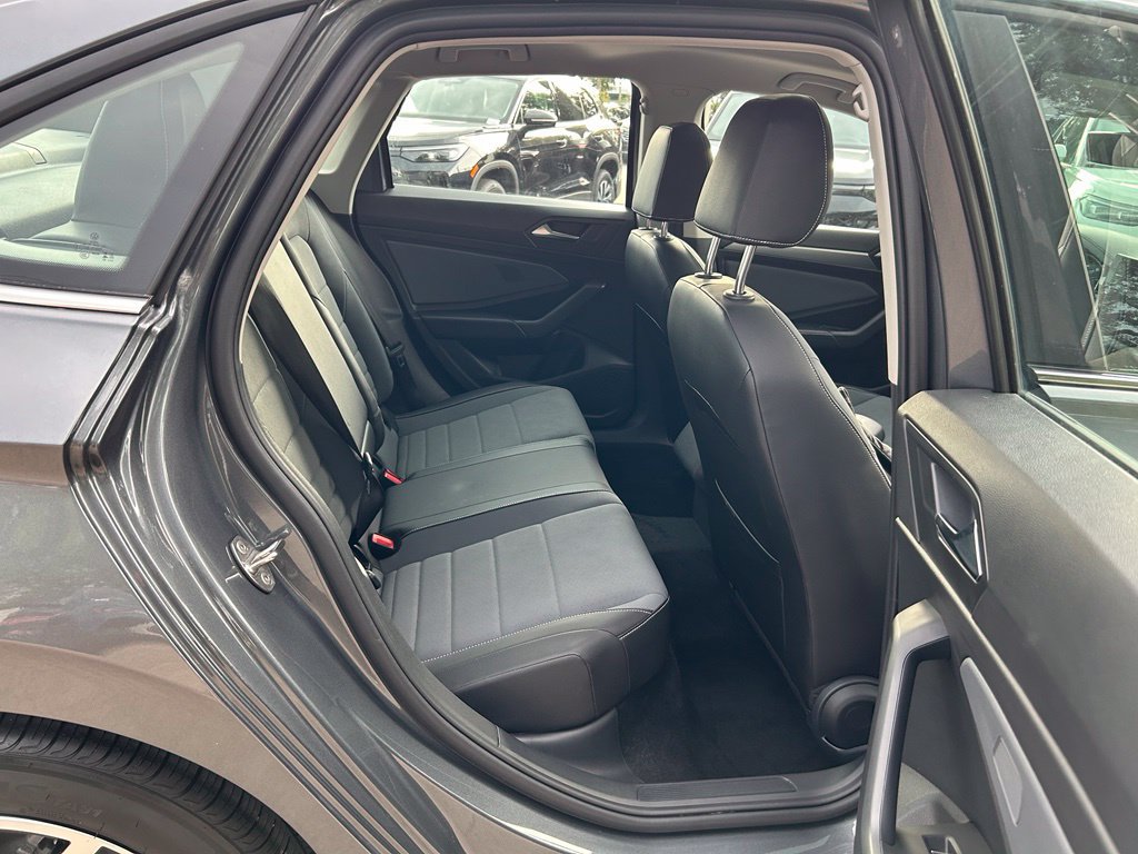 Certified 2026 Volkswagen Jetta SE FWD image 43