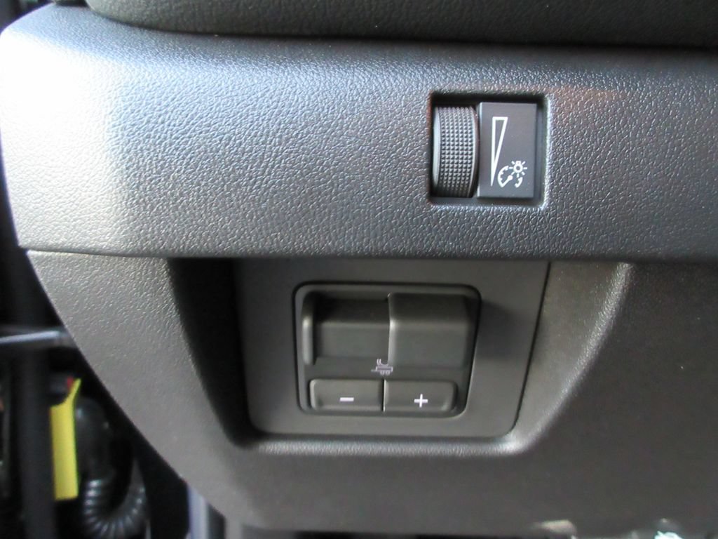 New 2026 Chevrolet Colorado LT w/ LT Convenience Package AWD/4WD image 22