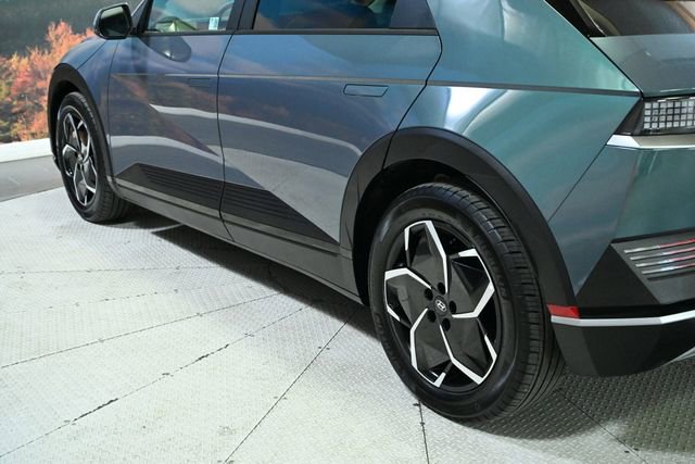 Used 2024 Hyundai Ioniq 5 SEL image 8