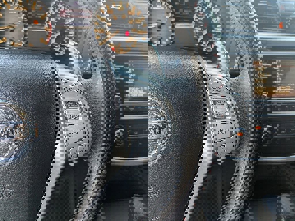 Used 2017 Nissan Altima 2.5 SR w/ Midnight Edition Package image 25