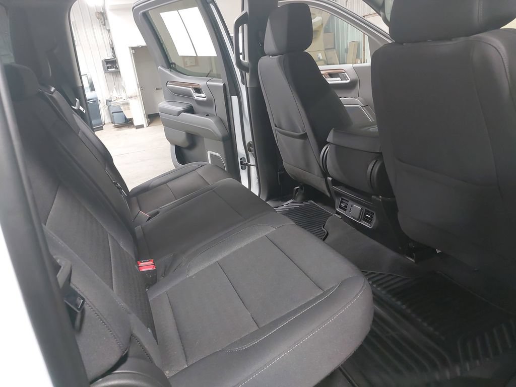 Used 2024 Chevrolet Silverado 1500 LT AWD/4WD image 11