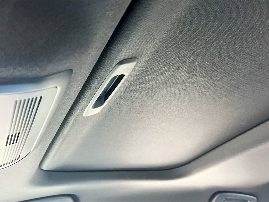 Used 2024 MAZDA MAZDA3 s image 22