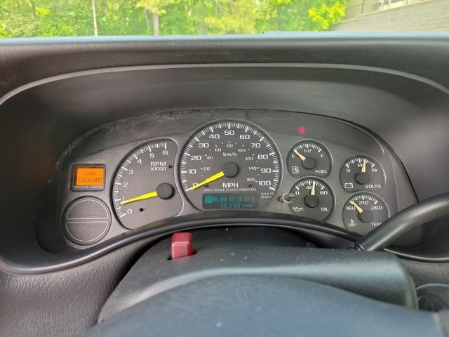 Used 2001 Chevrolet Silverado 1500 4x4 Regular Cab w/ Firm Ride Suspension Pkg image 16