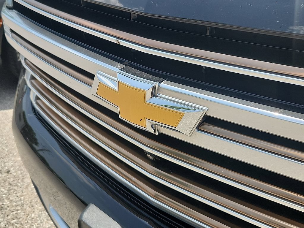 Used 2023 Chevrolet Tahoe High Country AWD/4WD image 4
