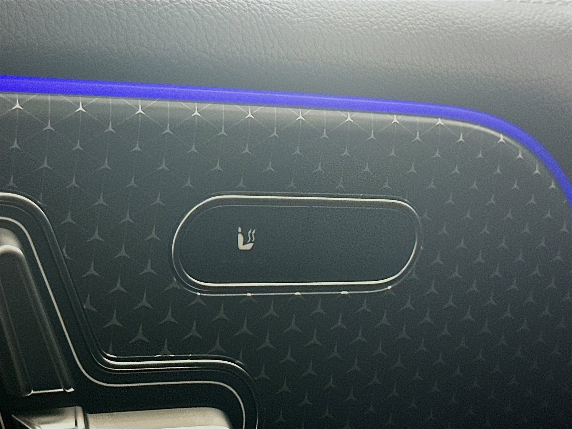 New 2026 Mercedes-Benz GLB 250 image 21