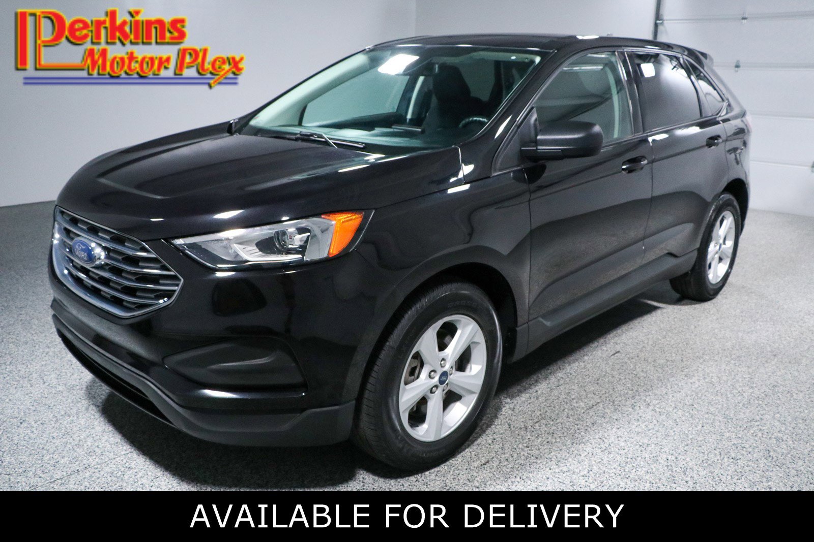 Used 2021 Ford Edge SE image 1
