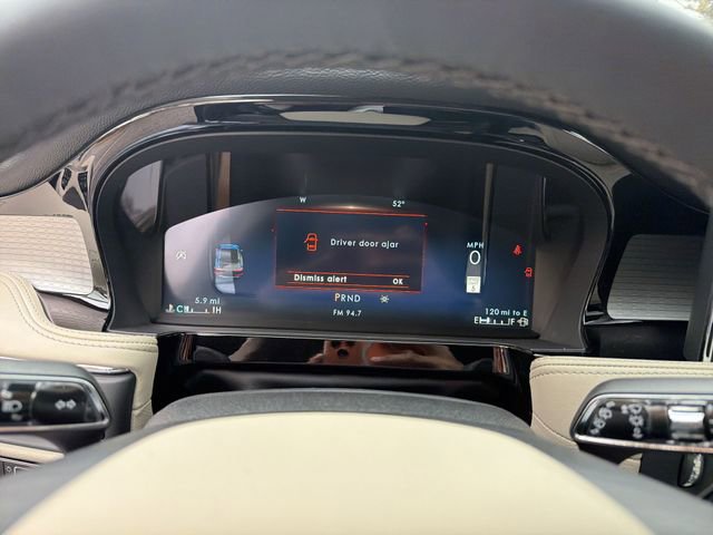 Used 2026 Lincoln Corsair Premiere image 15