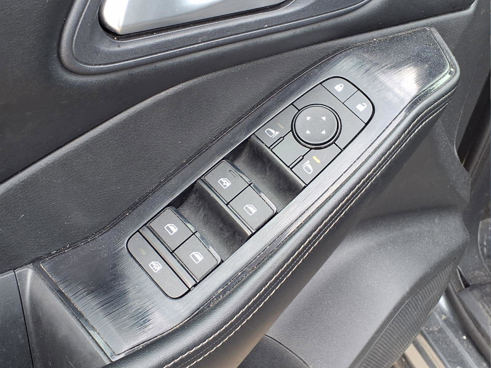 Used 2024 Nissan Rogue SV FWD image 12