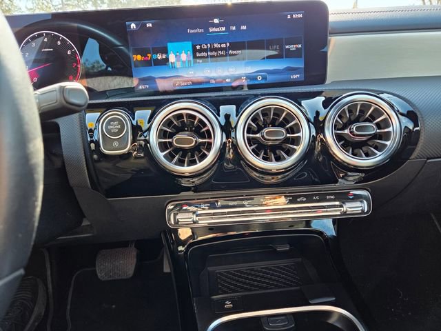 Used 2025 Mercedes-Benz CLA 250 image 25