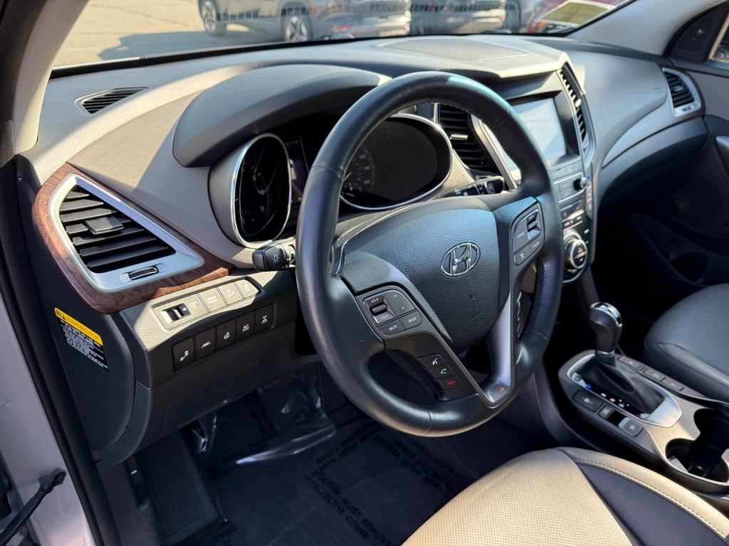 Used 2019 Hyundai Santa Fe XL AWD/4WD image 17