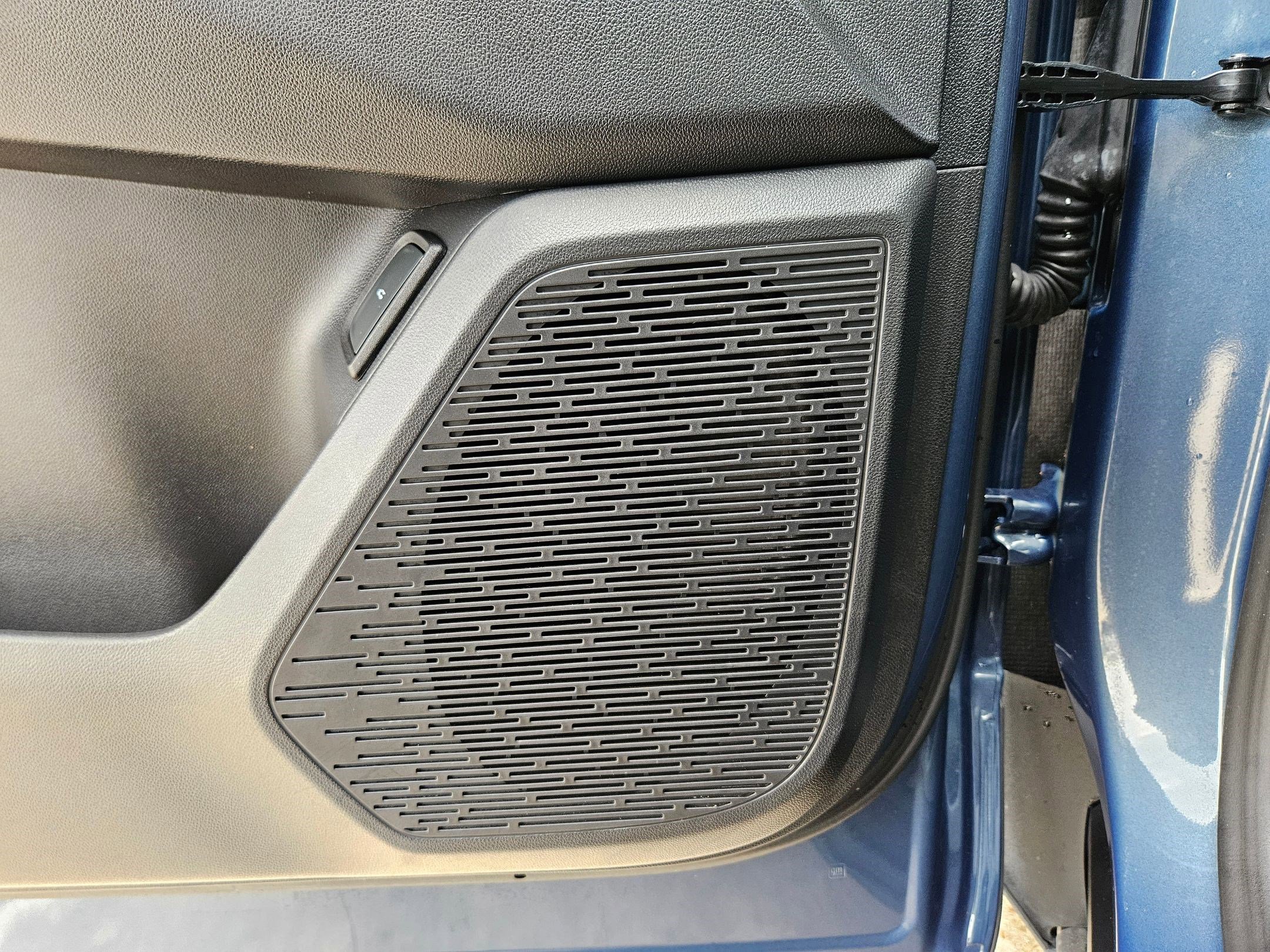 Used 2025 Chevrolet Equinox RS w/ Convenience Package III image 14