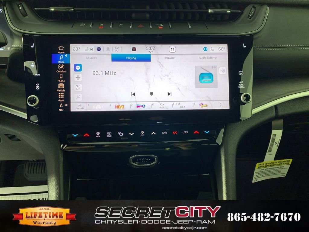 New 2026 Jeep Grand Cherokee Altitude image 21