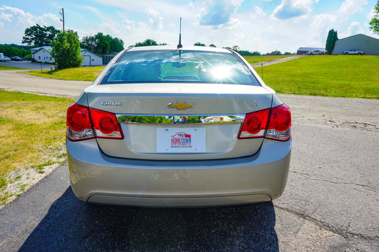 Used 2014 Chevrolet Cruze LT FWD image 4