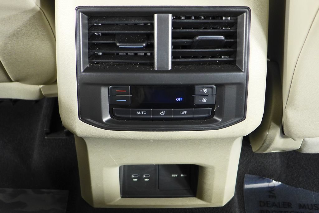 Used 2023 Volkswagen Atlas SE AWD/4WD image 24