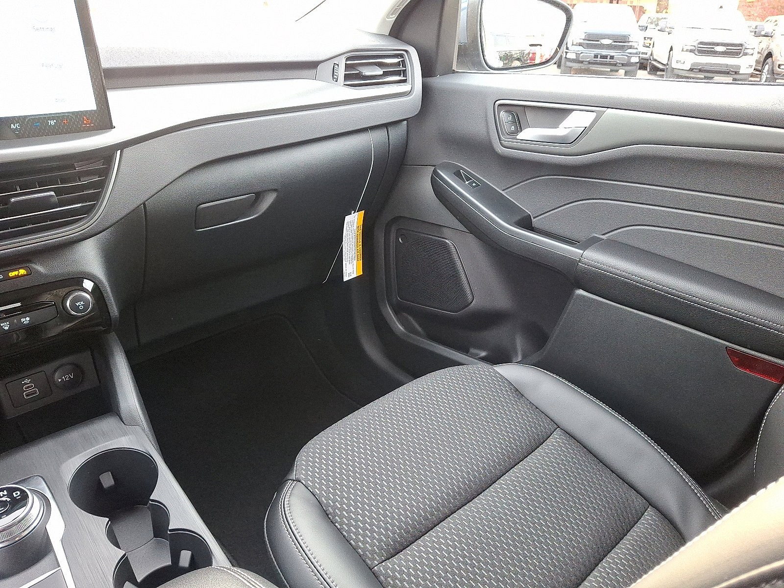 New 2026 Ford Escape SE FWD image 18