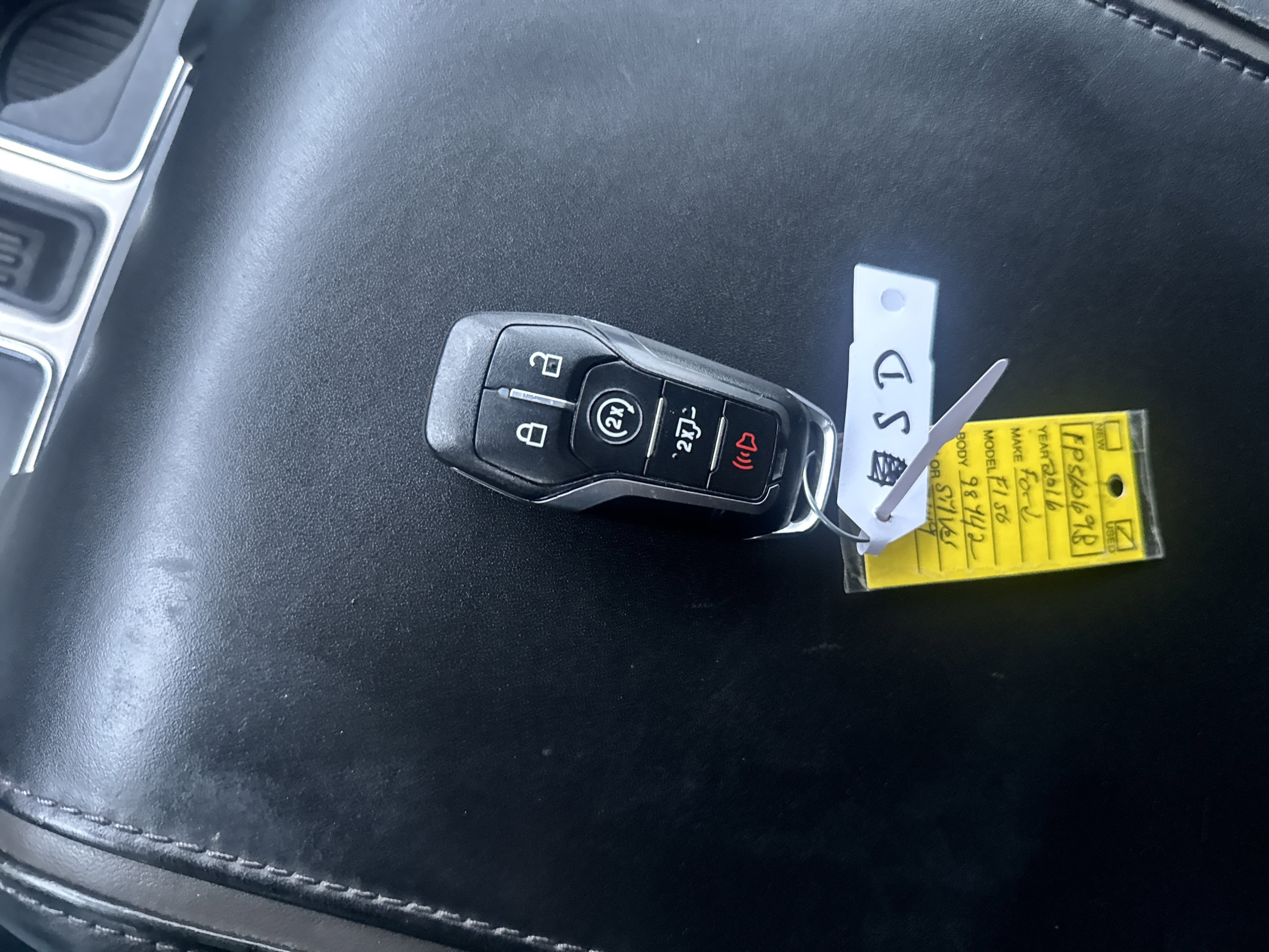 Used 2016 Ford F150 Platinum w/ Trailer Tow Package image 29