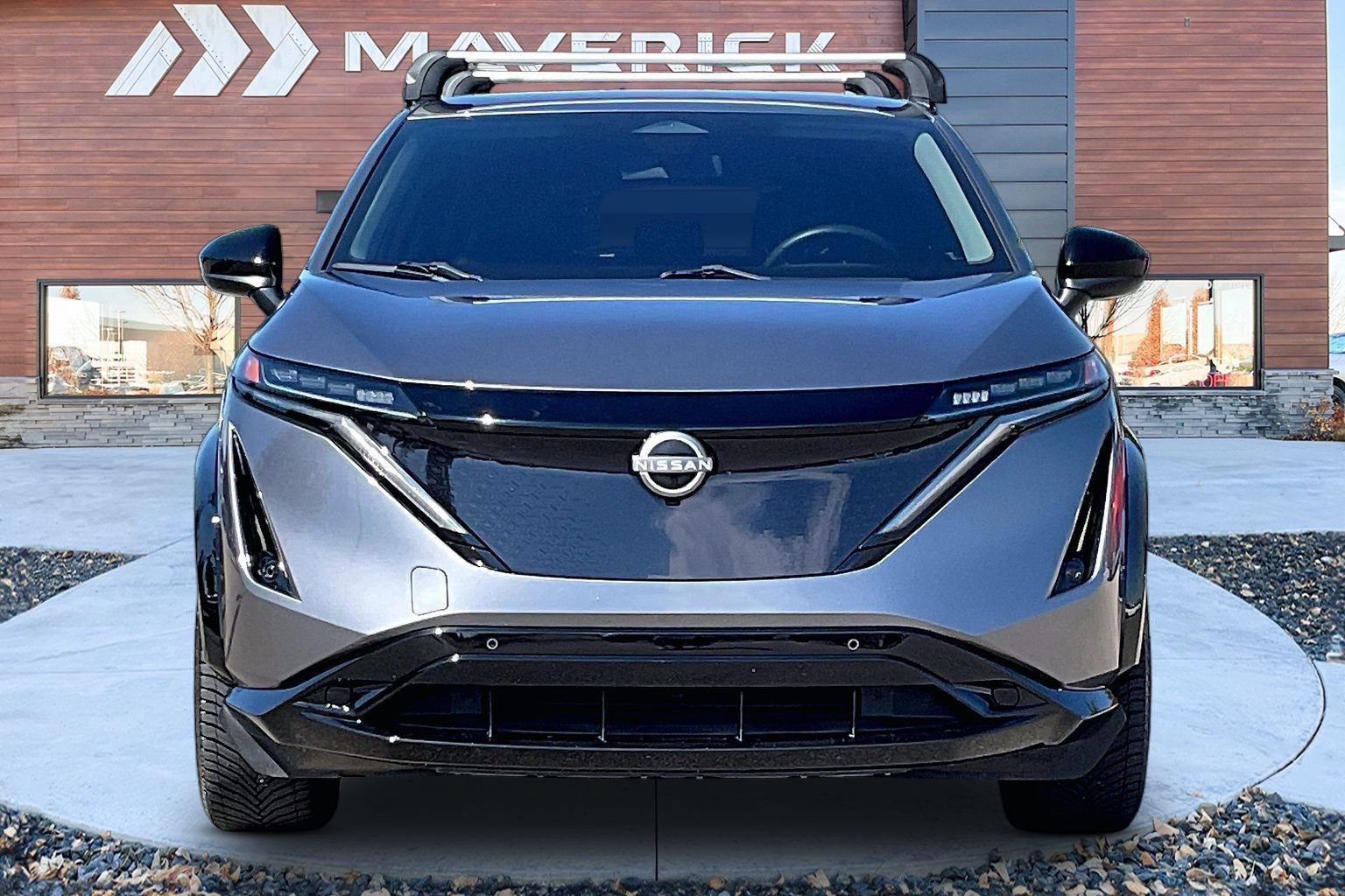 Used 2023 Nissan Ariya AWD image 2