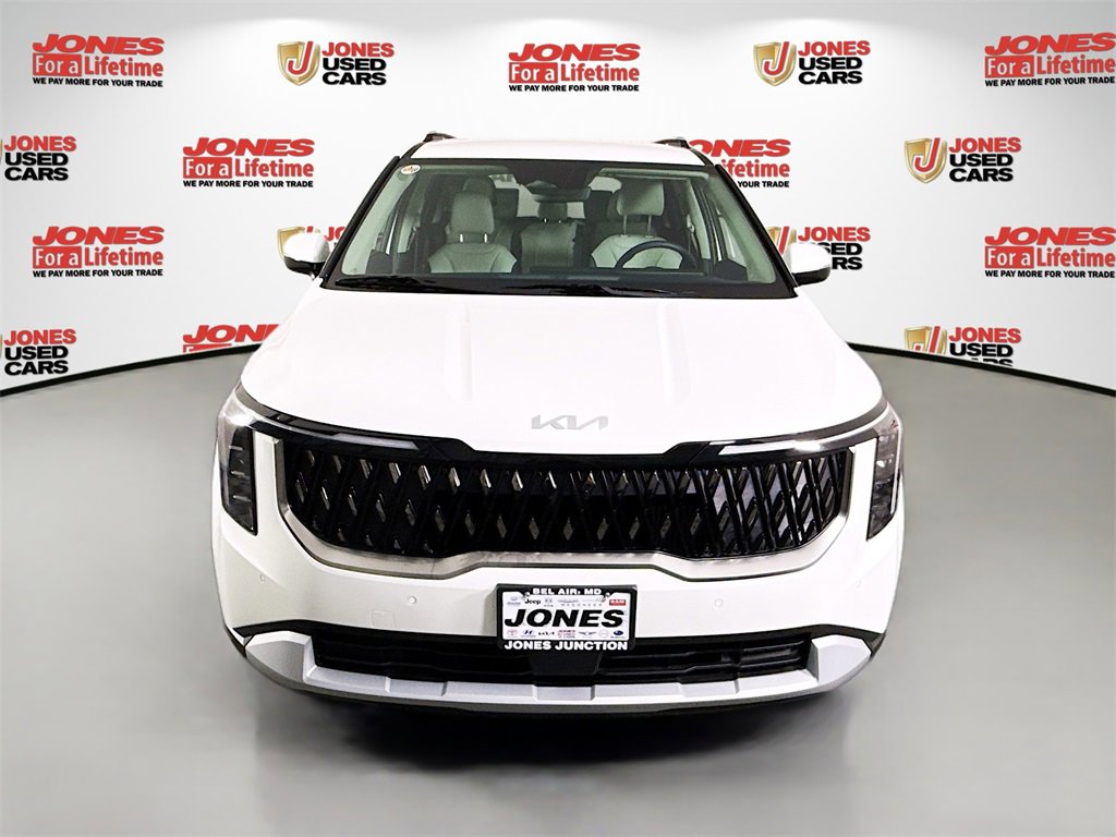 Used 2026 Kia Carnival EX image 13