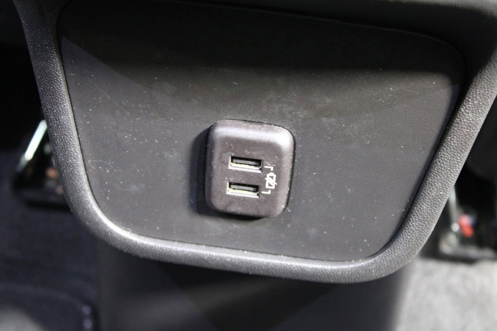 Used 2023 Chevrolet Equinox LT image 31