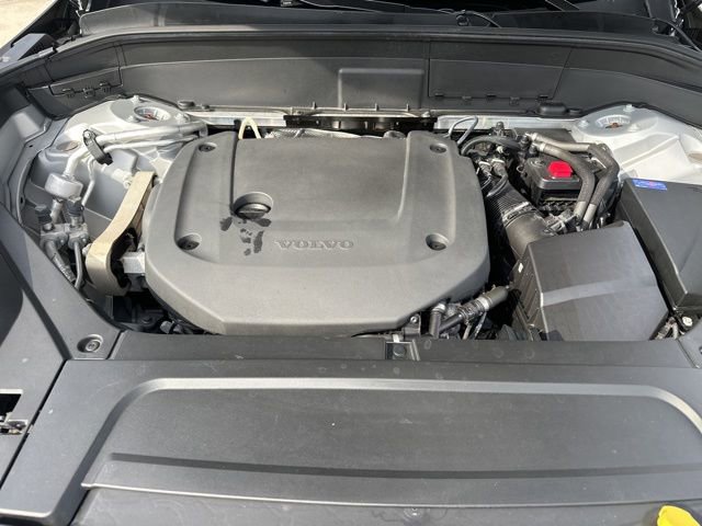Certified 2024 Volvo XC90 B6 Ultimate w/ Protection Package image 35