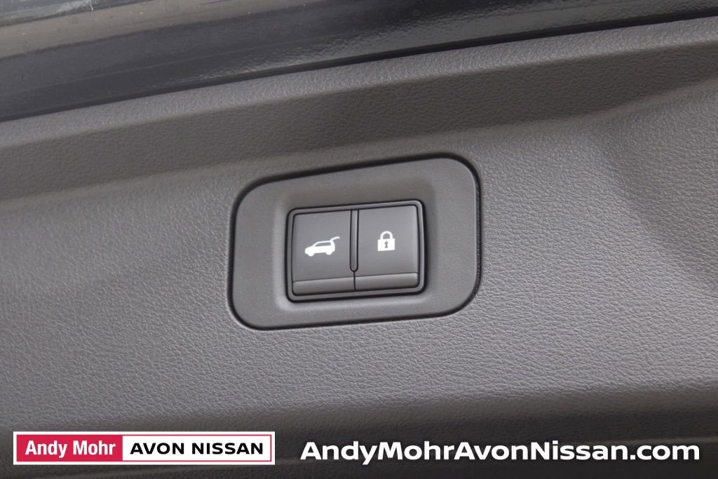 New 2026 Nissan Armada SL w/ Captain's Chari Seat Package image 6