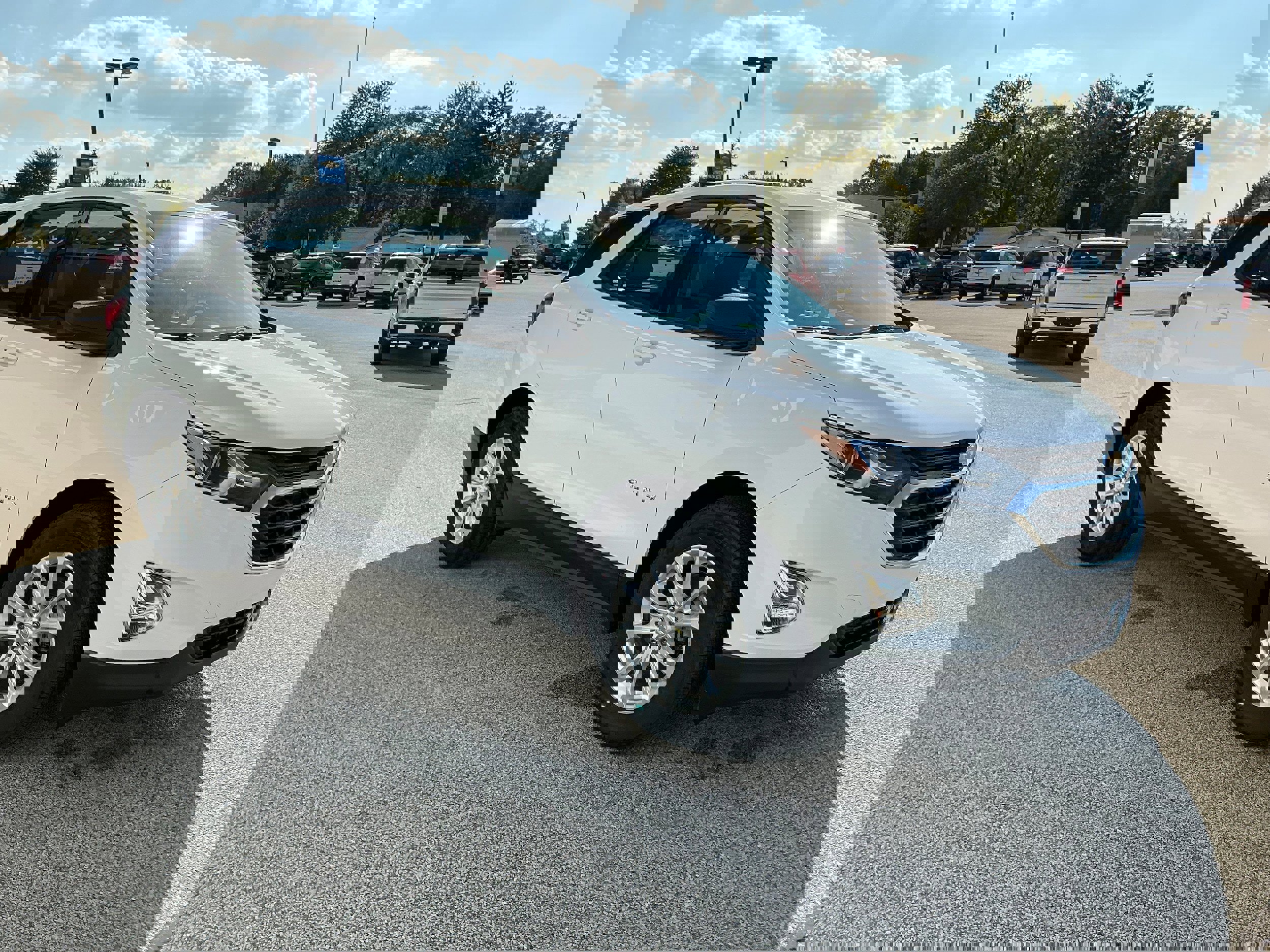 Used 2019 Chevrolet Equinox LS image 18
