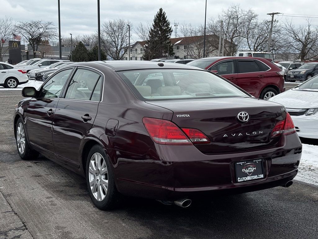 Used 2010 Toyota Avalon XLS image 9
