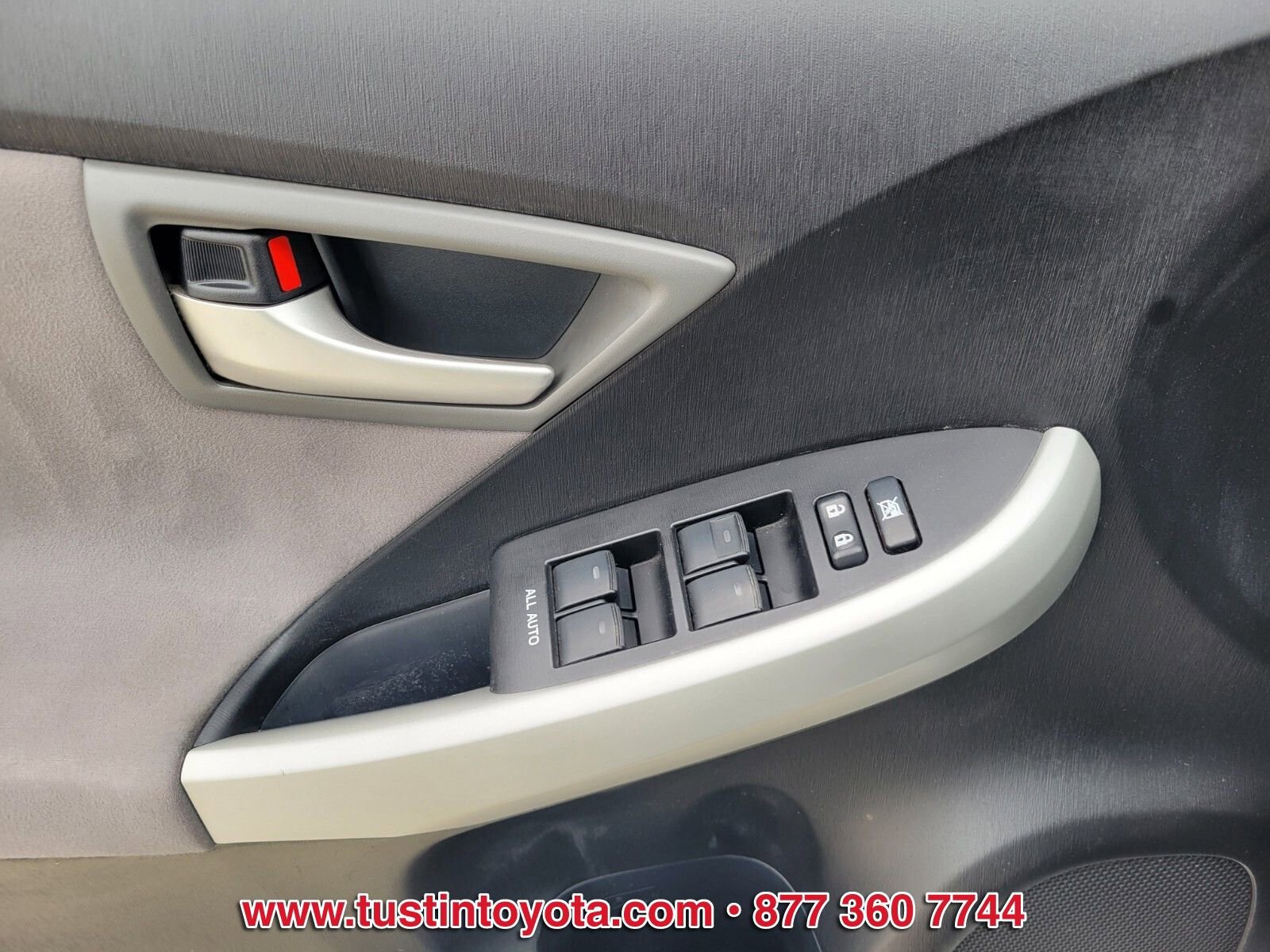 Used 2013 Toyota Prius Prime Plug-In Hybrid FWD image 17