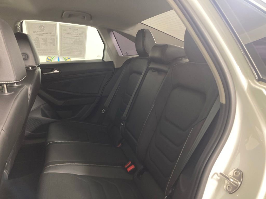 Used 2024 Volkswagen Jetta SEL image 16