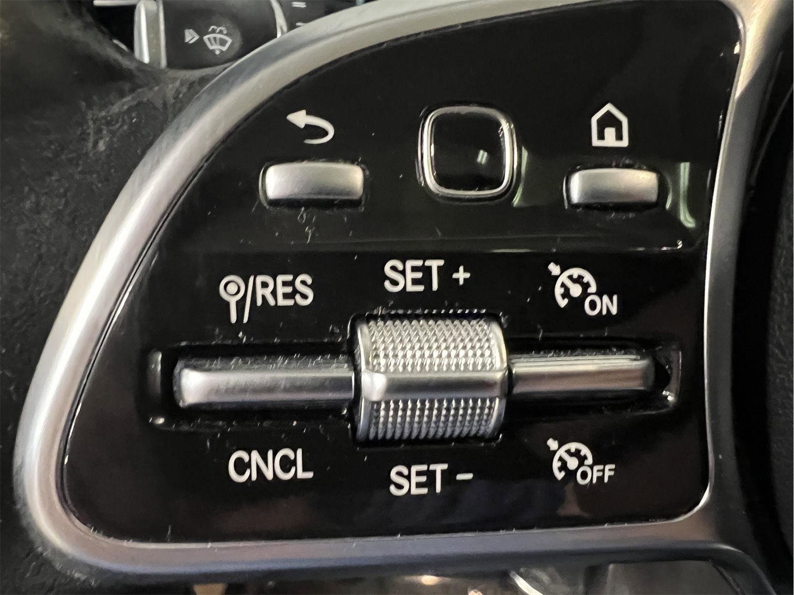 Used 2021 Mercedes-Benz GLC 300 image 20