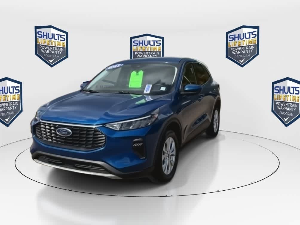 Used 2023 Ford Escape Active w/ Tech Pack #2 AWD/4WD image 4